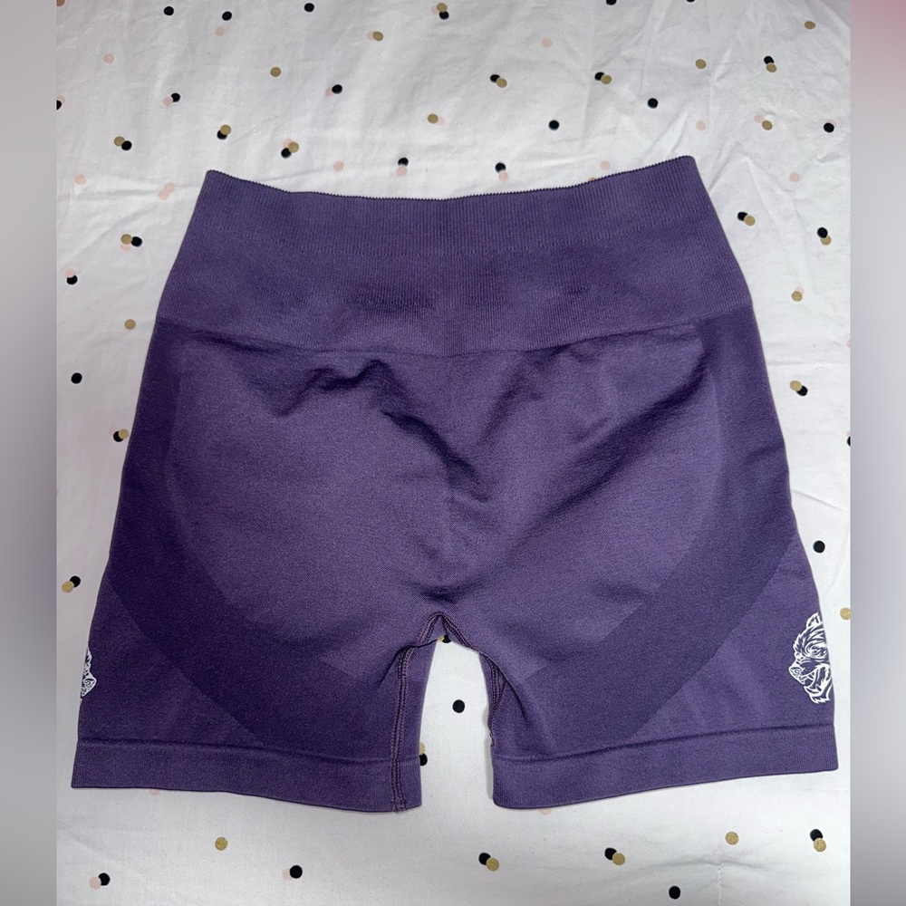 EUC WOMENS DARC SPORT SHORTS